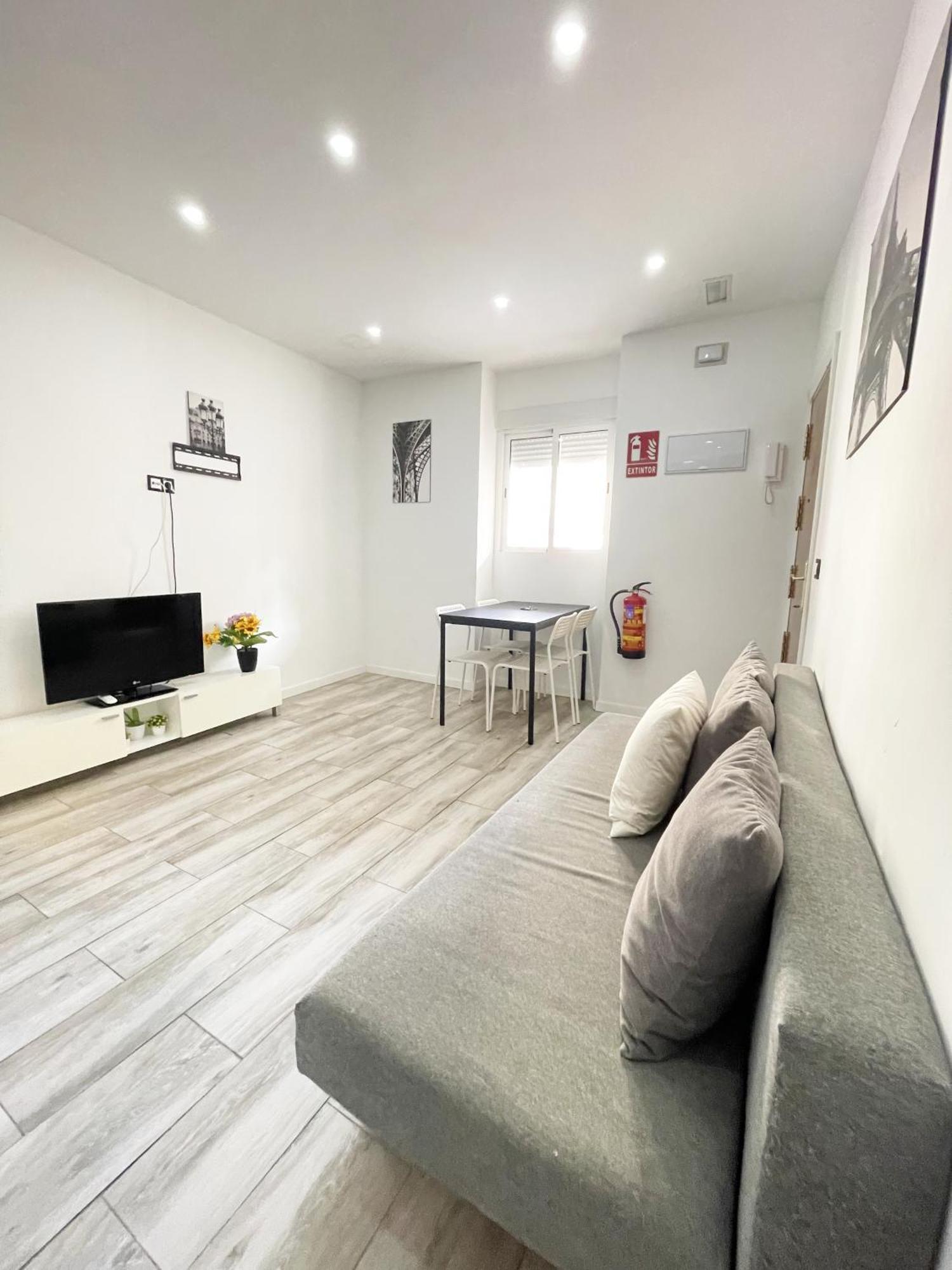 Relax Apartaments 1Min Metro 마드리드 외부 사진